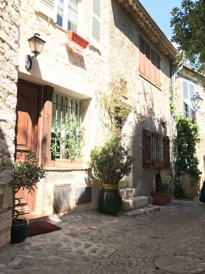 L'Elegante - Maison De Ville Avec Bains A Remous - Parking Inclus Saint-Paul-de-Vence Exterior photo